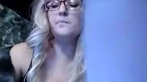 Snapshot of a6909 chatting on December 2024 07:03:02 PM Bree Anna online show from December 2024 07:03:02 PM
