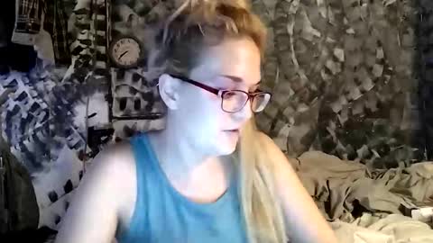 Snapshot of a6909 chatting on December 2024 07:11:01 PM Bree Anna online show from December 2024 07:11:01 PM