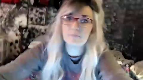 Snapshot of a6909 chatting on January 2025 05:22:02 PM Bree Anna online show from January 2025 05:22:02 PM