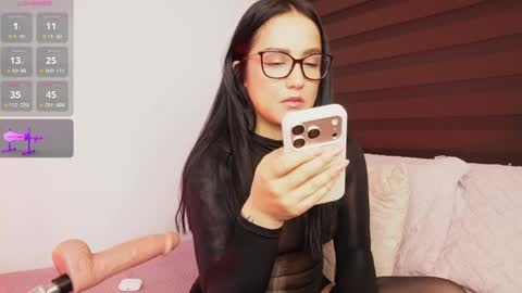 Snapshot of a__vanellopecute chatting on May 2026 09:39:02 AM Alexandra online show from May 2026 09:39:02 AM