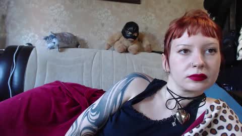 Snapshot of a_damn_good_coffee chatting on October 2025 12:00:02 PM a_damn_good_coffee online show from October 2025 12:00:02 PM