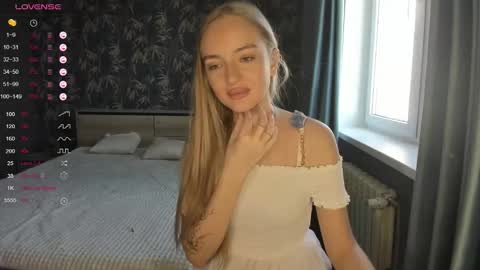 Adelina online show from September 2025 07:57:01 AM