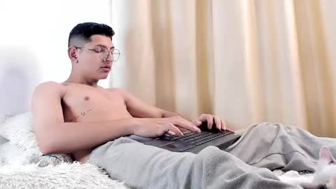 alejo online show from February 2025 03:21:02 PM