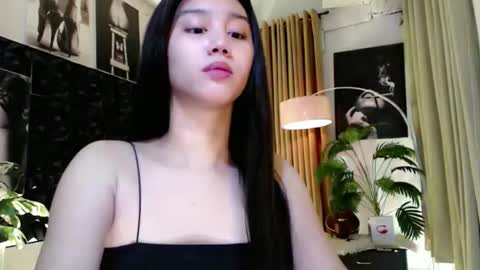 Snapshot of a_r_i_a_n_n_a chatting on November 2025 08:39:02 AM Lovely Yana online show from November 2025 08:39:02 AM