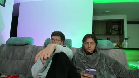 A Sexy Couple online show from January 2025 02:37:01 AM