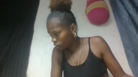 aadienne online show from April 2026 07:58:02 PM