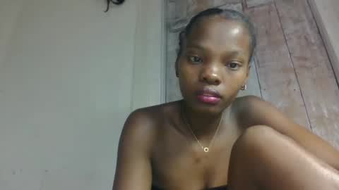 Snapshot of aadienne chatting on May 2026 08:44:01 AM aadienne online show from May 2026 08:44:01 AM