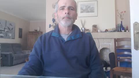 Snapshot of aalex1717 chatting on May 2026 09:28:02 AM Aalex1717 online show from May 2026 09:28:02 AM