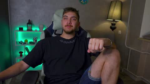 Alex online show from February 2025 05:18:02 AM