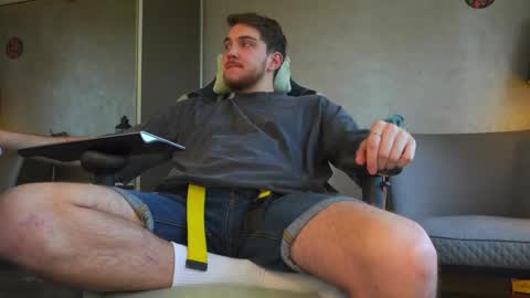 Alex online show from October 2025 07:06:02 AM