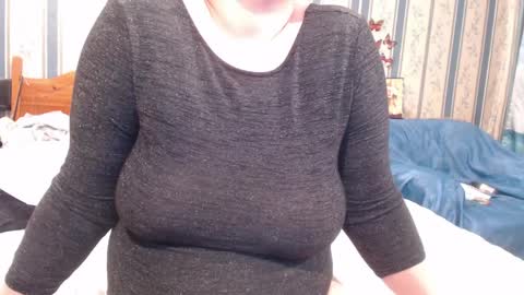 NINA online show from April 2026 07:00:01 PM