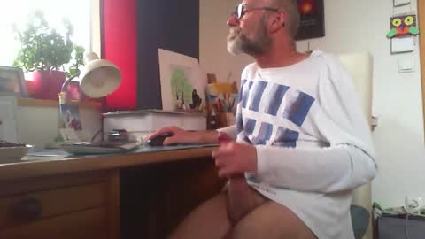Snapshot of aamigo68 chatting on April 2026 08:15:02 AM Amigo68 online show from April 2026 08:15:02 AM