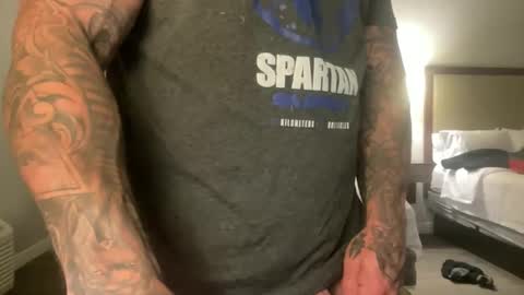 Snapshot of aaron846576 chatting on November 2025 01:16:02 AM Canadashung online show from November 2025 01:16:02 AM