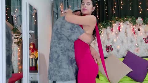 Aaron  Samanta  online show from December 2024 10:58:02 AM