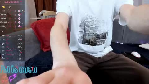 Snapshot of aaron_bang chatting on May 2026 03:53:01 PM Aaron Bang online show from May 2026 03:53:01 PM