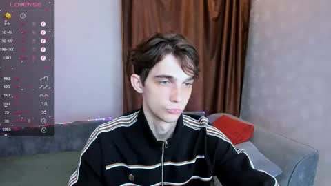 Snapshot of aaron_bang chatting on May 2026 09:27:01 PM Aaron Bang online show from May 2026 09:27:01 PM