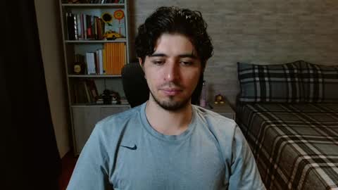 Aaron online show from April 2026 10:23:02 PM