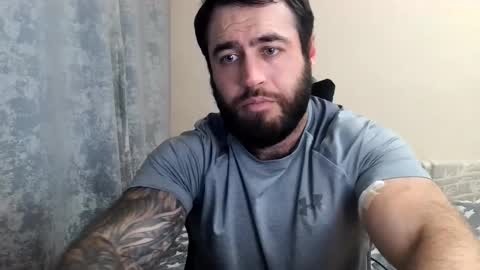 Snapshot of aaron_royal chatting on June 2026 03:56:02 PM Davin tayl online show from June 2026 03:56:02 PM