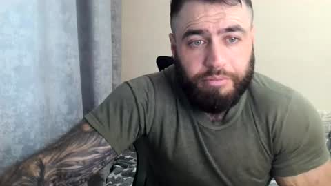 Snapshot of aaron_royal chatting on June 2026 03:37:01 AM Davin tayl online show from June 2026 03:37:01 AM