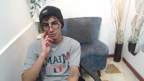 Snapshot of aaronbeer_ chatting on February 2026 11:50:01 AM Aaron online show from February 2026 11:50:01 AM