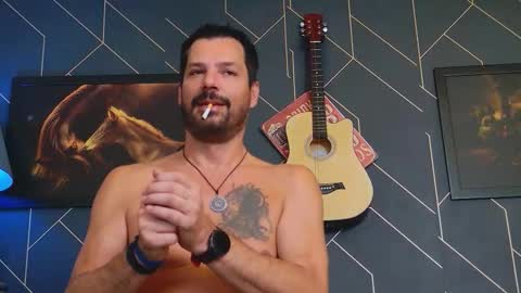 Aaron online show from September 2025 05:35:01 PM