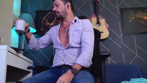 Aaron online show from February 2026 05:15:01 AM