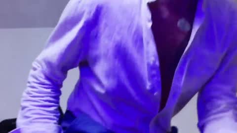 Aaron online show from April 2026 01:12:02 AM