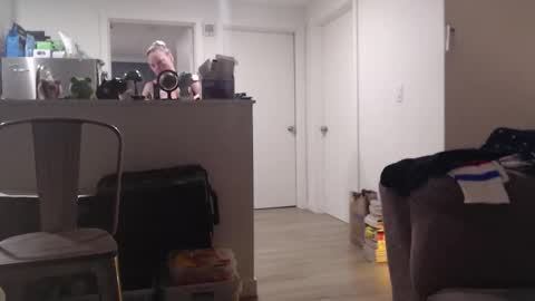 Aaron online show from November 2025 02:20:01 PM