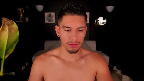 AARON  online show from September 2025 10:37:01 AM