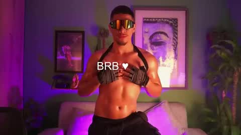 AARON  online show from November 2025 08:02:01 AM