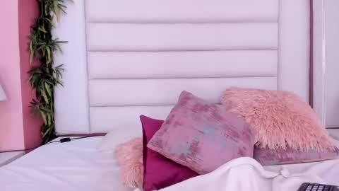 Snapshot of abbey_walker chatting on February 2025 06:15:02 AM abbey_walker online show from February 2025 06:15:02 AM