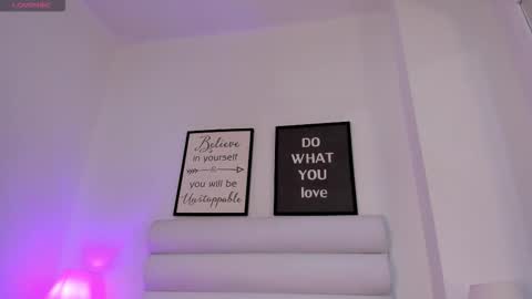 abbey_walker online show from January 2026 11:25:01 AM