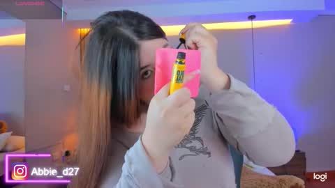 Abbie Edmond  online show from September 2025 04:35:02 AM