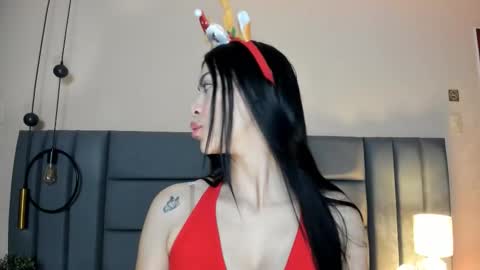 Abbie Joness online show from December 2025 12:01:02 PM