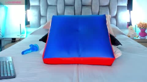 abby_blue01 online show from December 2024 02:09:02 AM