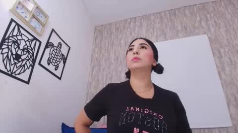 Abby online show from November 2025 07:14:01 PM