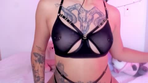 abby_rousee online show from October 2025 01:20:01 PM