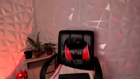 Abby Saenz online show from May 2026 10:50:03 PM