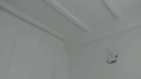 Laura  online show from January 2026 06:42:02 PM