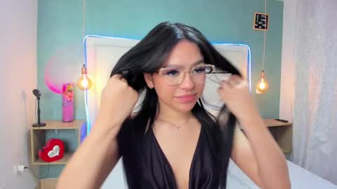 Snapshot of abbydixon1 chatting on March 2025 09:32:02 PM Abby Dixon online show from March 2025 09:32:02 PM