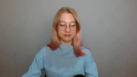 Snapshot of abbymoore__ chatting on December 2024 09:54:02 AM Abby Lovense is active online show from December 2024 09:54:02 AM