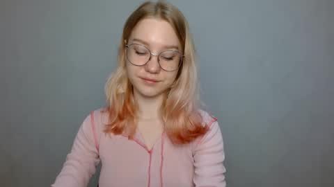 Snapshot of abbymoore__ chatting on January 2025 09:40:02 AM Abby Lovense is active online show from January 2025 09:40:02 AM