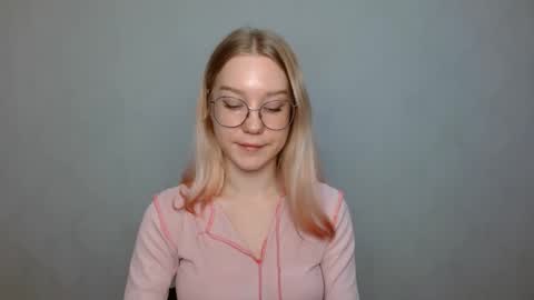 Snapshot of abbymoore__ chatting on January 2025 12:17:02 PM Abby Lovense is active online show from January 2025 12:17:02 PM