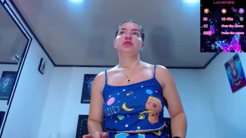 abbyshinne online show from November 2025 12:59:02 PM