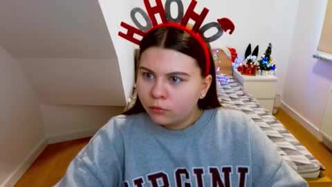 Snapshot of abbyvibe chatting on December 2025 10:43:01 AM abbyvibe online show from December 2025 10:43:01 AM