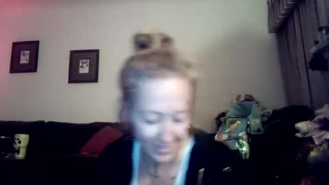 Snapshot of abdgg83476 chatting on December 2024 07:10:01 AM abdgg83476 online show from December 2024 07:10:01 AM