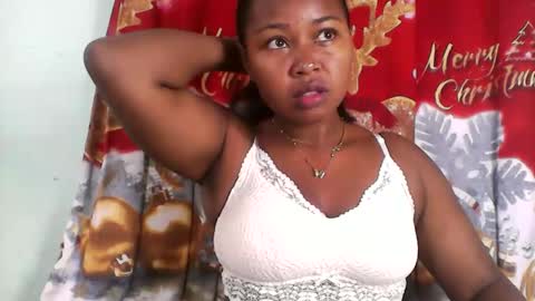 Snapshot of abella677022 chatting on April 2026 06:20:01 AM abella677022 online show from April 2026 06:20:01 AM