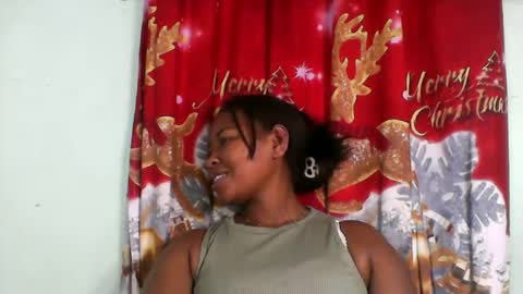 Snapshot of abella677022 chatting on April 2026 06:25:01 PM abella677022 online show from April 2026 06:25:01 PM