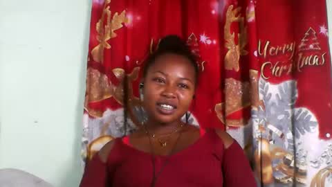 Snapshot of abella677022 chatting on May 2026 05:40:02 PM abella677022 online show from May 2026 05:40:02 PM