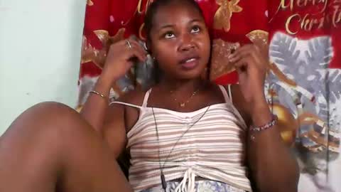 Snapshot of abella677022 chatting on May 2026 05:48:01 AM abella677022 online show from May 2026 05:48:01 AM